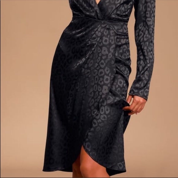 Lulus Dresses & Skirts - FLASH SALE! Lulus high rise satin leopard print black skirt